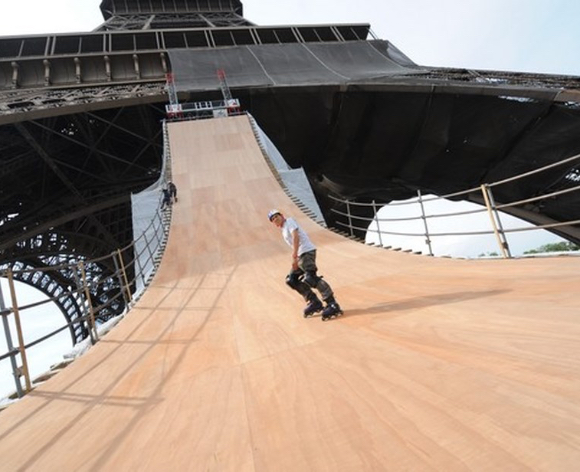 Le saut record de Taig Khris en roller